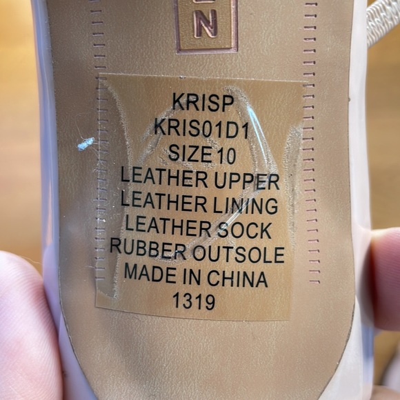 Steve Madden Patent Kitten Heel Pumps 👠 - Picture 7 of 7